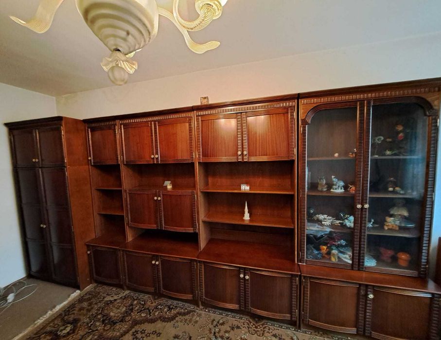 Vand Mobila sufragerie living