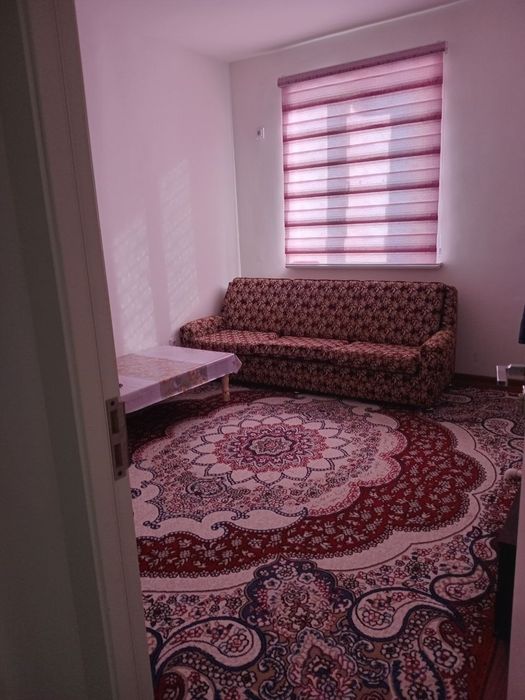 Сдаётся 1 ком квартира в чирчике Навастройка 4 этаж 2 мкн