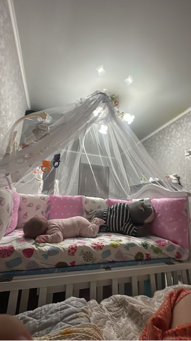 Продам детскую кровать 2в1