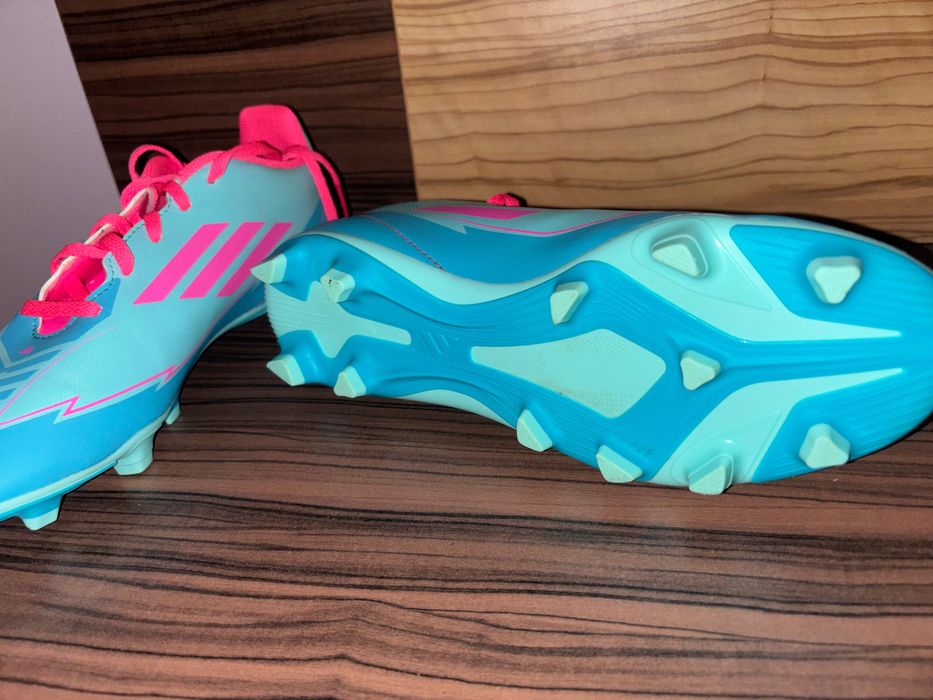 Бутонки Adidas 38