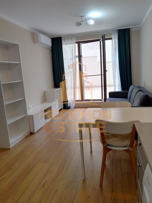 Продава се Двустаен апартамент в Варна, Бриз - 65 кв.м за 1530 €/кв.м - Снимка #2