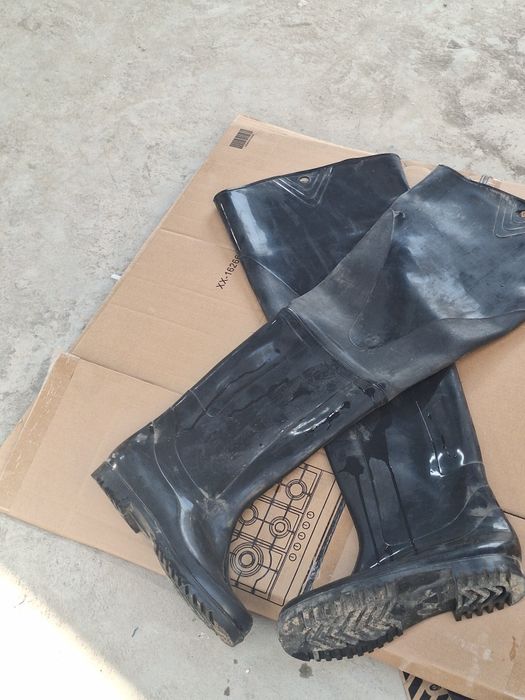 Продам охотничьи сапоги.