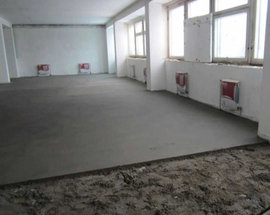 Полусухая стяжка с немецким оборудованием.