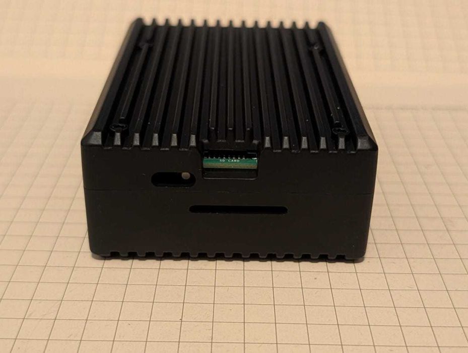 Raspberry Pi 5 4GB carcasa metalica neagra si alimentator original