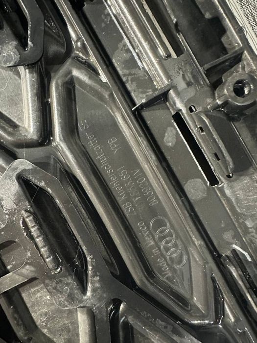 Grila radiator Audi Q5 S-Line SQ5 FY 2021/2022/2023/2024 cod 8039201V