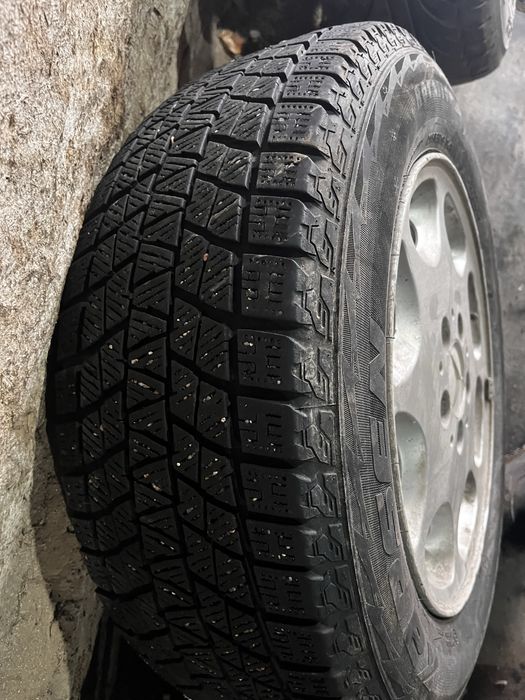 Диски титанки с шинами на мерседес