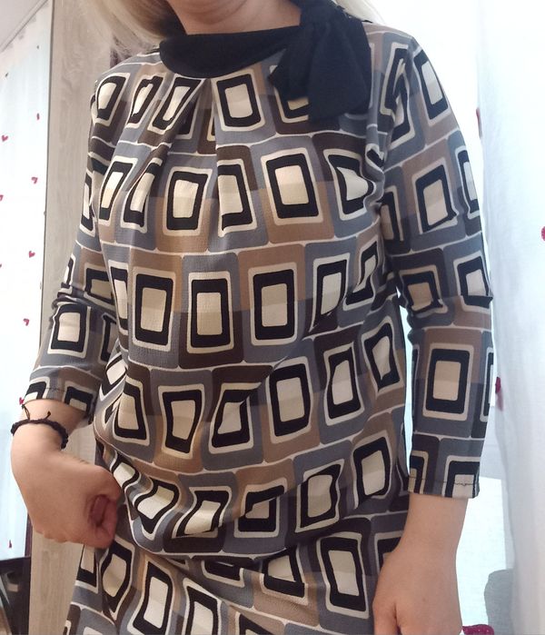 Rochie dreaptă - model geometric