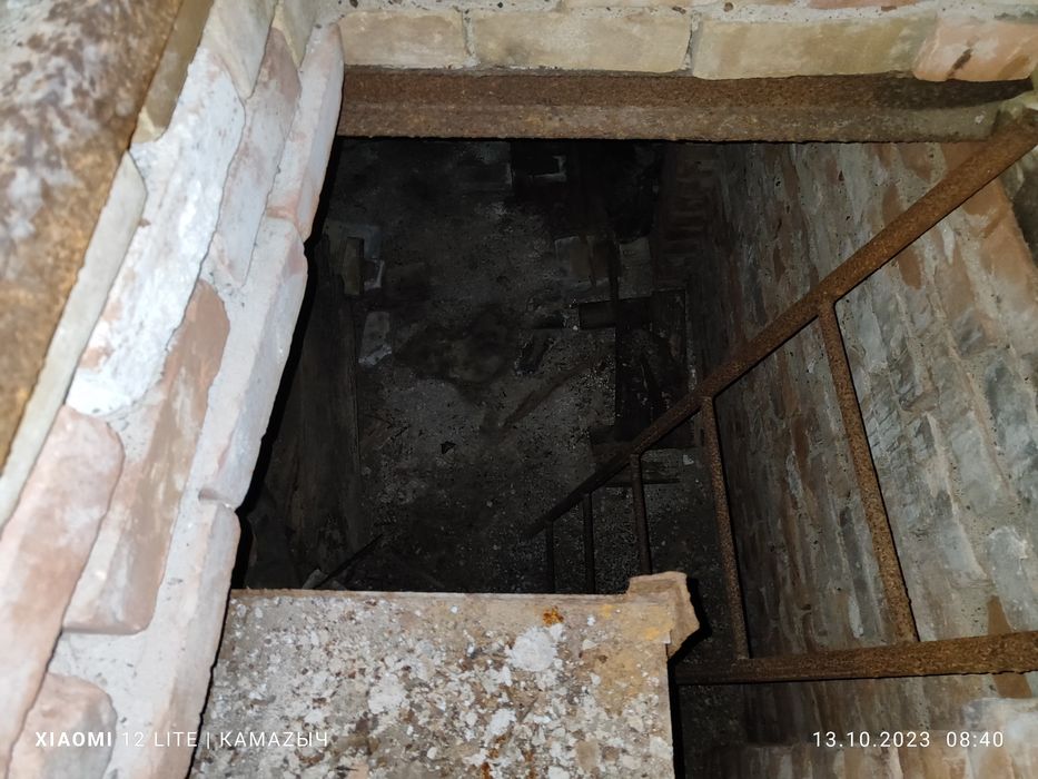 Продам кирпичный гараж