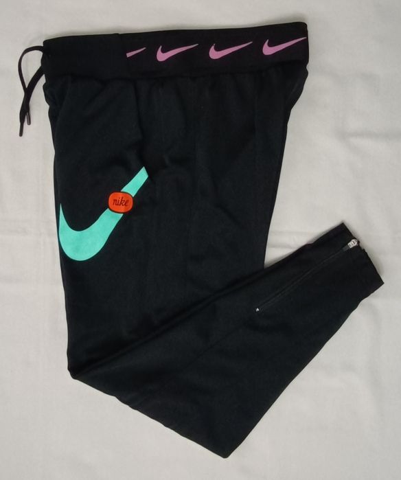 Nike Sportswear Pants оригинално долнище ръст 137-146см Найк долно
