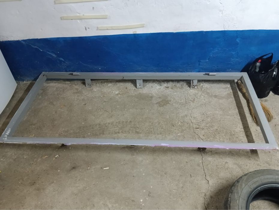 Продается железная дверь