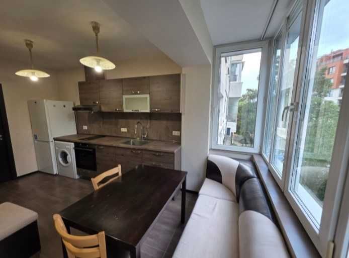 Дава се под наем Двустаен апартамент в София, Център - 58 кв.м за 639 € - Снимка #2