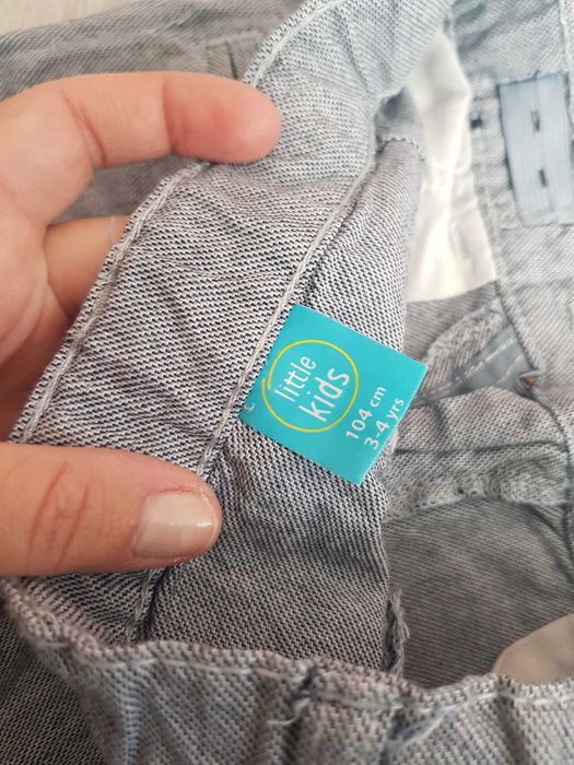 Запазени къси панталонки по 5  лв