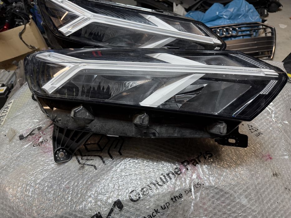 Far dreapta Dacia Logan Full Led  interior alb 2022/2023/2024/2025