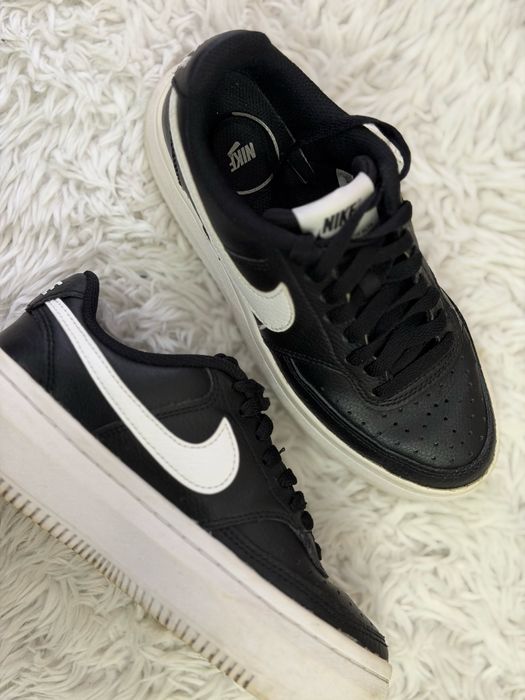 Дамски маратонки Nike
