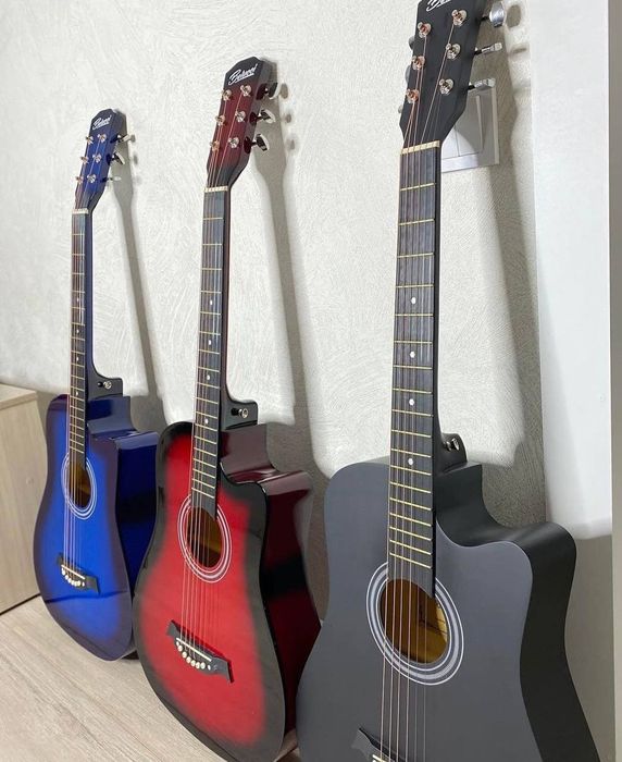 Акустическая гитара Малайзия