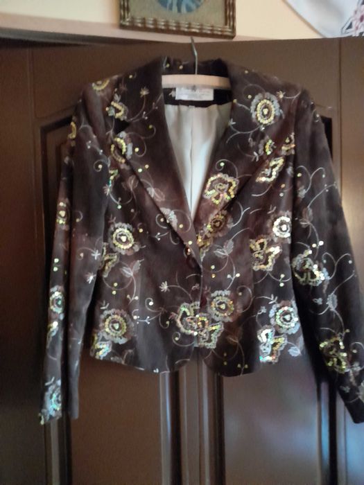 Sacou dama, de gala, catifea maro cu broderie cu paete, captusit, M