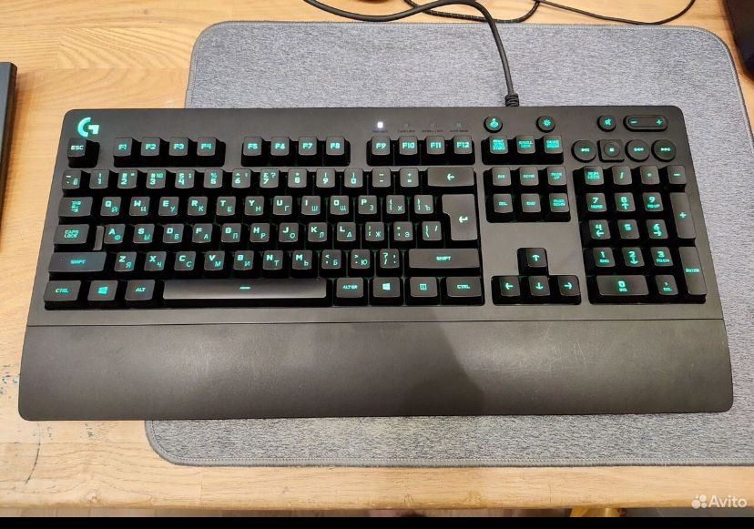 Клавиатура Logitech G213