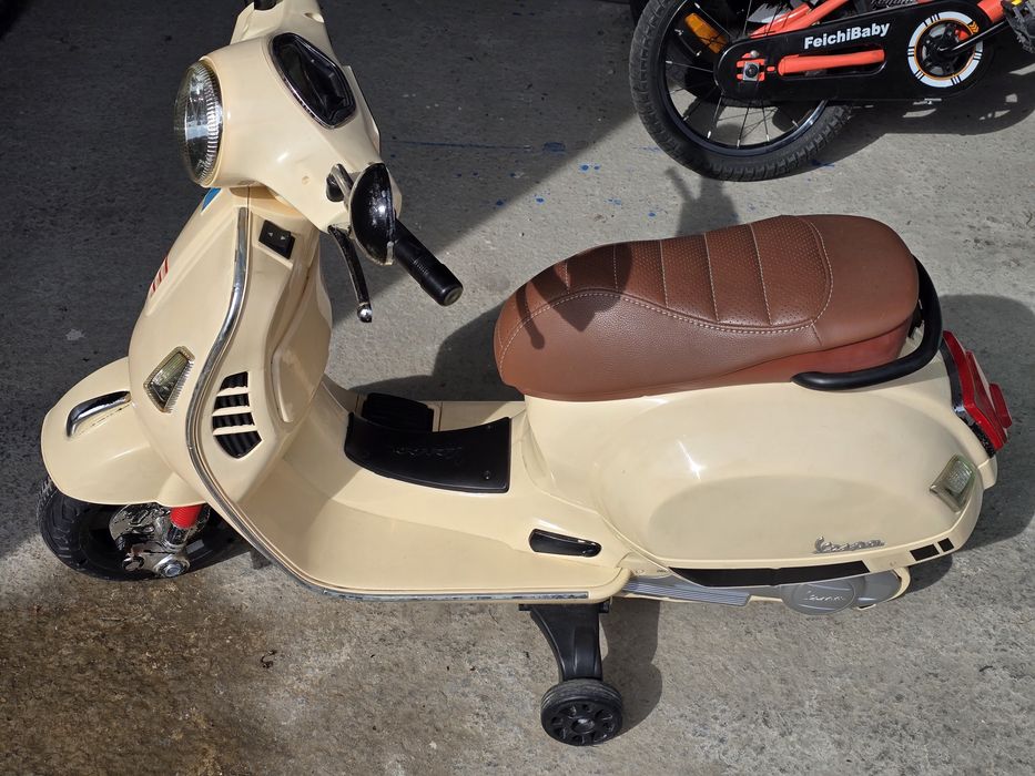 MiniScuter electric Vespa GTSsuper