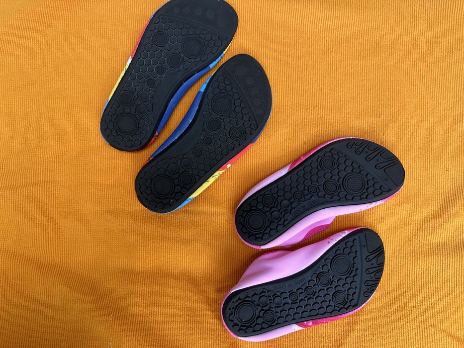 Аквашузы, аквасоки, обувь для купания