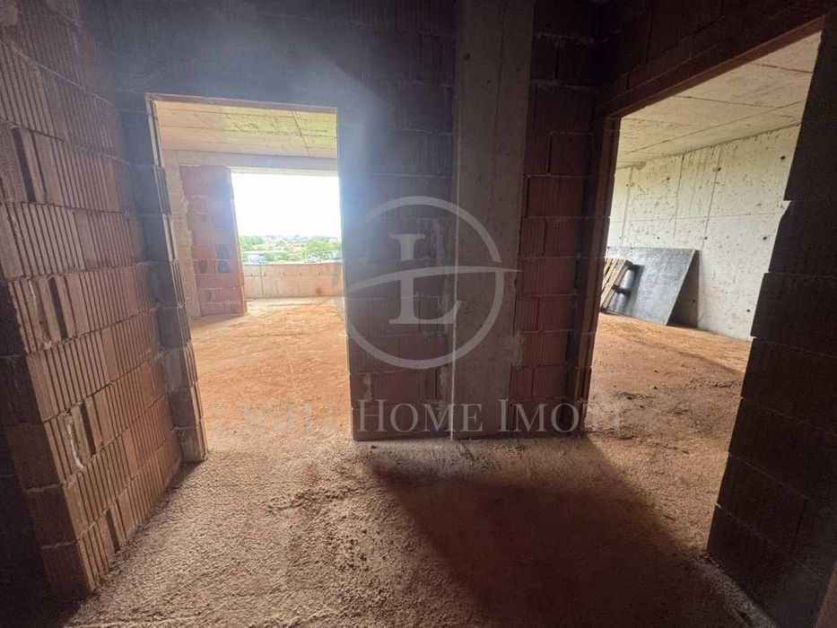 Продава се Двустаен апартамент в Пловдив, Тракия - 80 кв.м за 1150 €/кв.м - Снимка #9