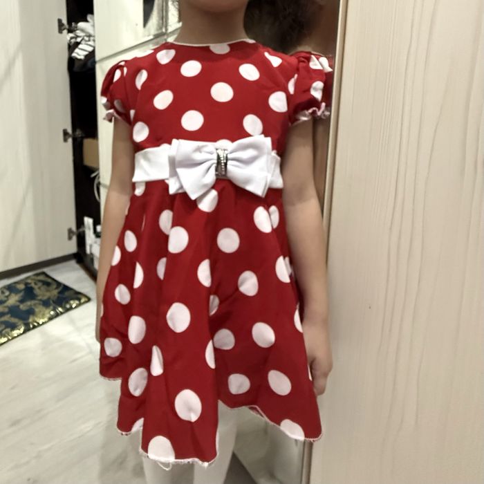 Продам детское платье на 3-4г