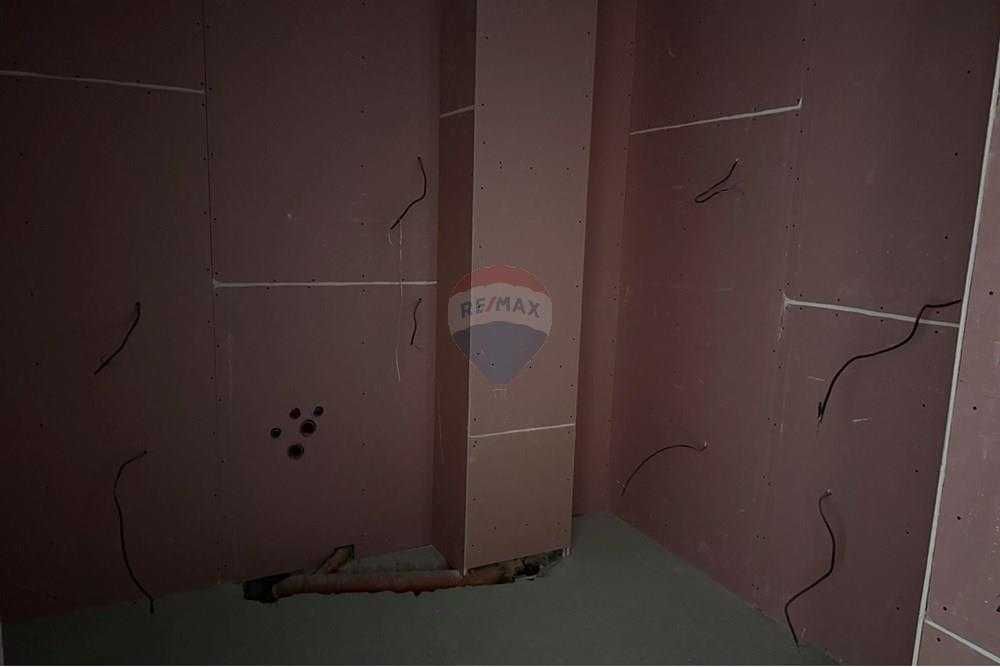 Продава се Двустаен апартамент в Варна, Владислав Варненчик - 78 кв.м за 883 €/кв.м - Снимка #11