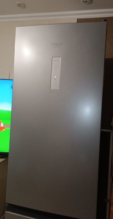 Холодильник Ariston HTD5200S No frost