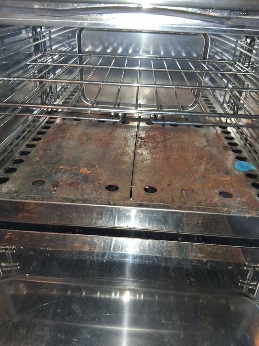 ПРОФЕСИОНАЛНА ПЕЧКА НА ГАЗ (фирна на газ + 4 котлона на газ )