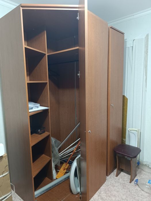 Продам шкаф угловой