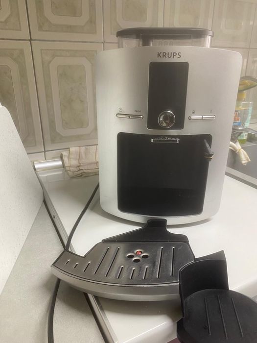 Espressor automat KRUPS – cafea boabe