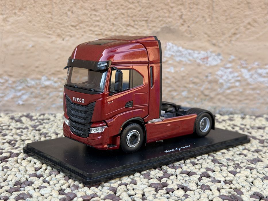 Macheta camion Iveco Sway 1/43