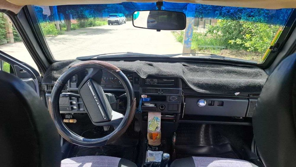 Продается ВАЗ 21099 состояние как на фото на бензине