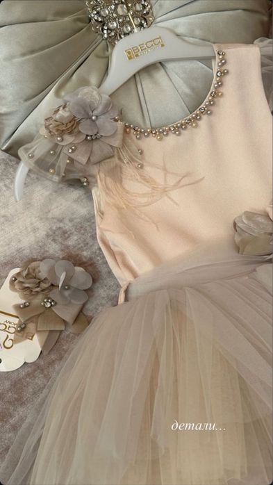 Продается бальное платье для девочек