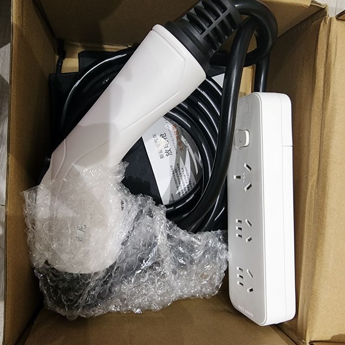 Продаются разрядник, переходник  для Электромобилей, BYD и др