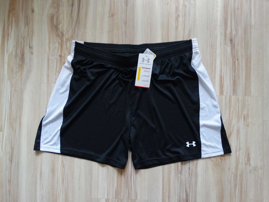 Нови Under Armour Heat Gear Golazo женски  къси панталони шорти L