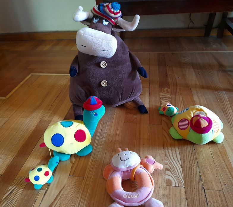 Детские игрушки б.у в очень хорошем состоянии