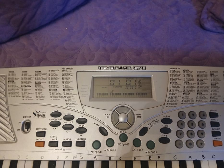 Orga Medeli Keyboard 570 OUT:MIDI