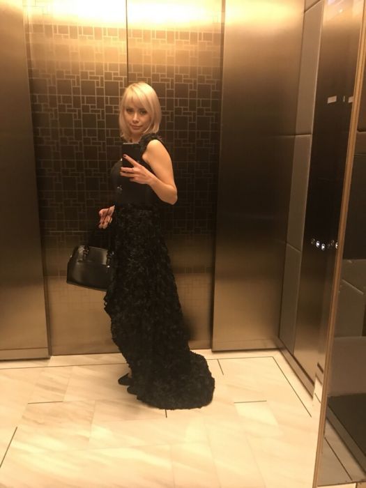 Продам черное вечернее платье 42-44 размера