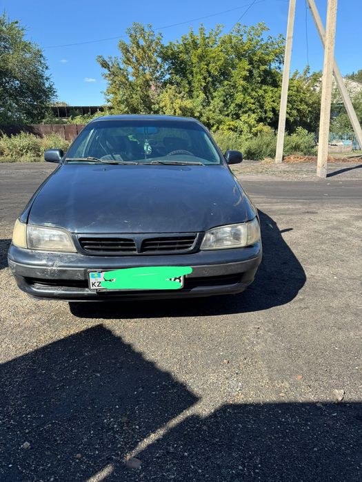 Продается Toyota  Carina E