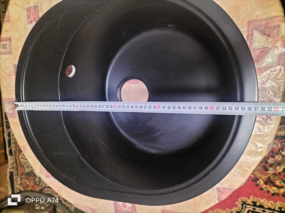 Продам кухонную мойку.