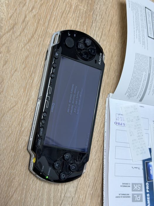 Consola Portabila Sony Playstation psp 3004 Full box + Jocuri
