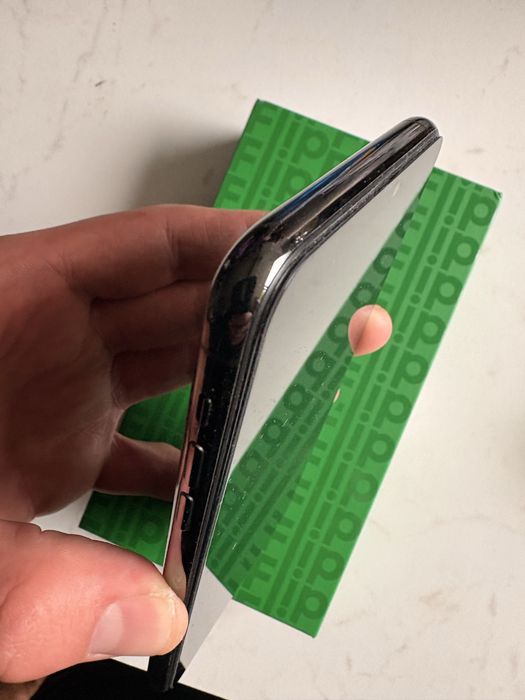 Iphone 11 Pro Max, 2 години гаранция!100% батерия!