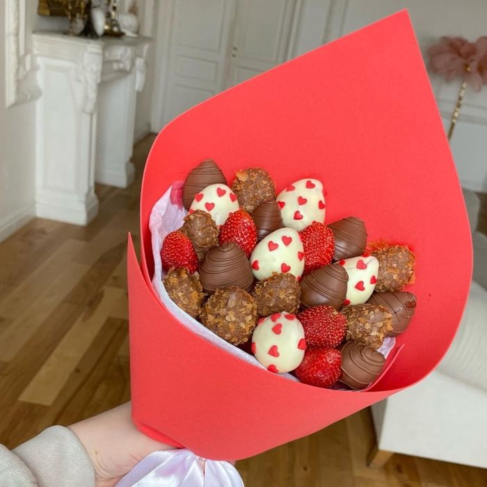 КЛУБНИКА в Шоколаде