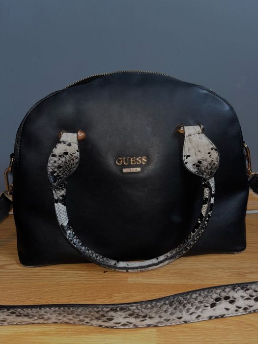 Geanta Guess din piele