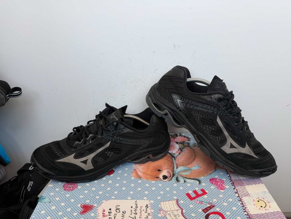 Mizuno Wave Lightning Z5''оригиналнимаратонки 44 номер