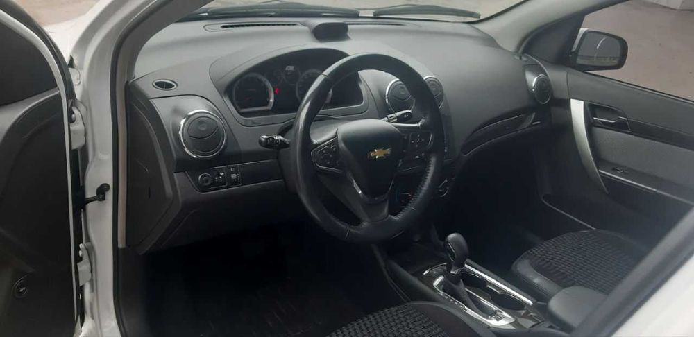 Некия 3 сотилади