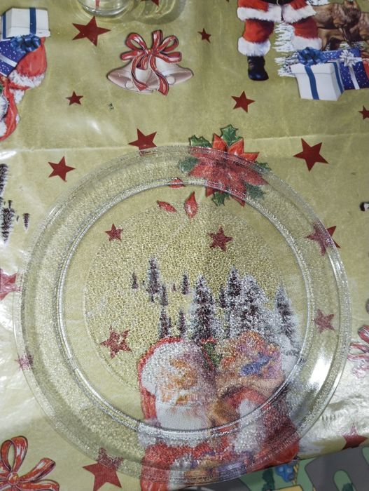 Продам тарелки для микроволновки