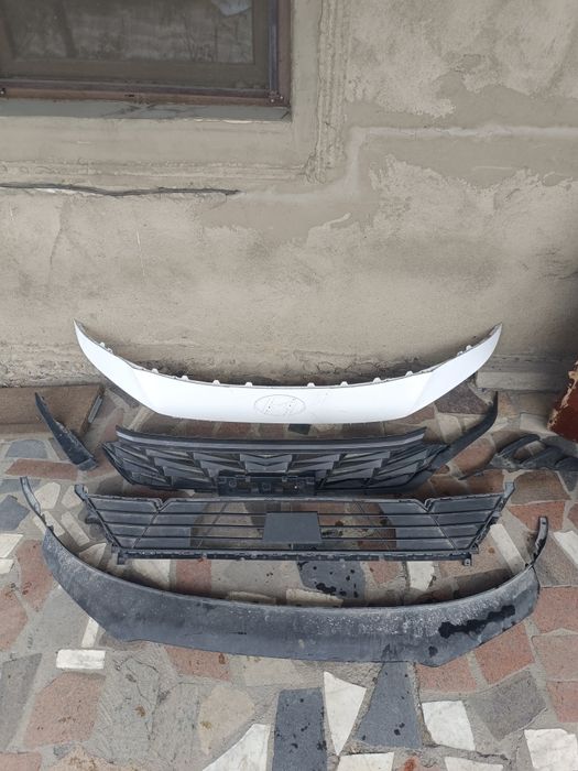 Детали переднего бампера