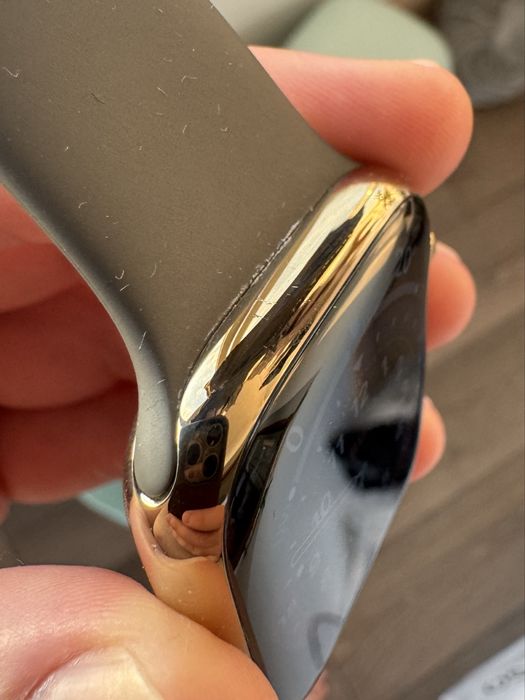 Apple Watch 9 45mm gold