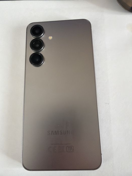 Samsund S25 256 гб